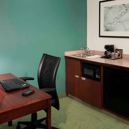 Springhill Suites Kansas City Overland Park Eksteriør bilde