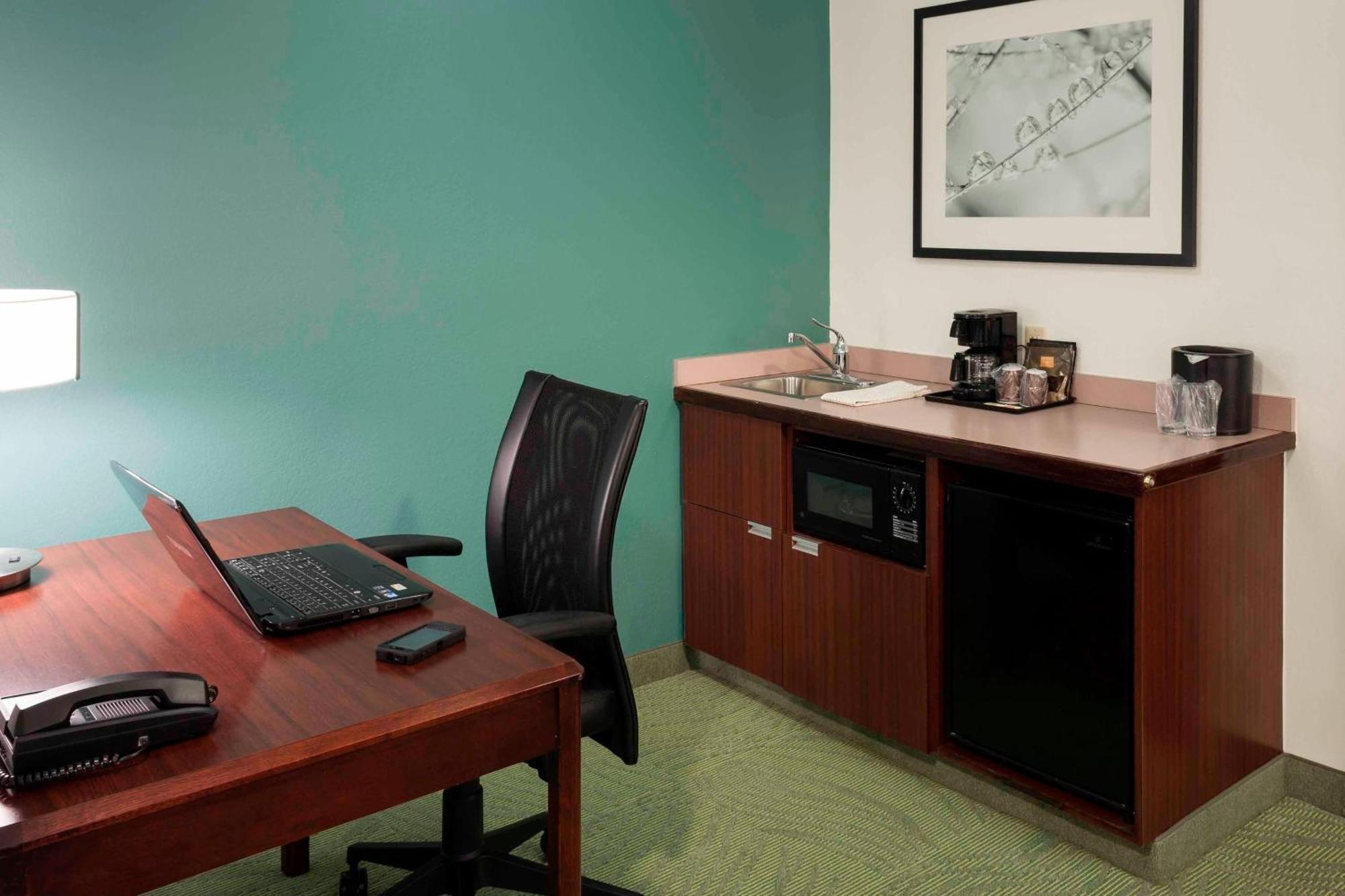 Springhill Suites Kansas City Overland Park Eksteriør bilde